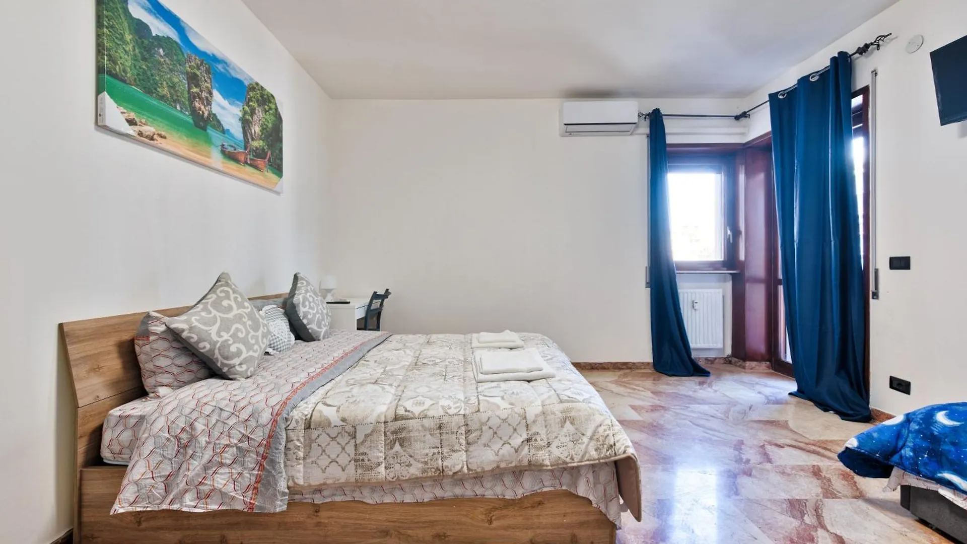 Easy Downtown Inn Μαργκέρα 0*,
